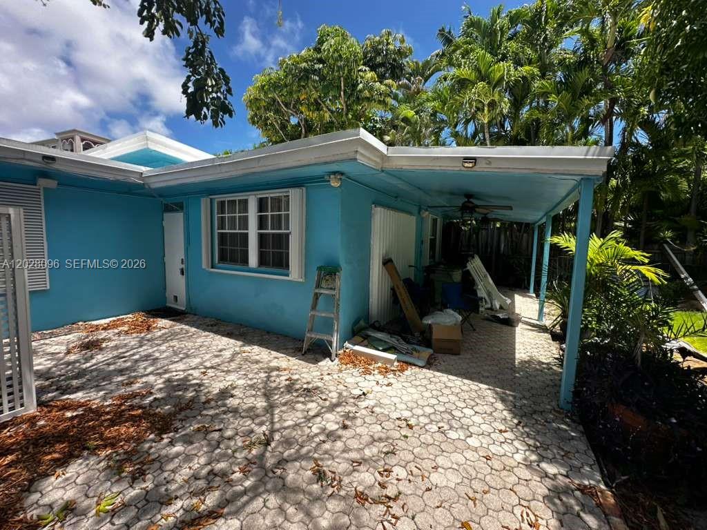 LAUDERDALE BEACH - Residential