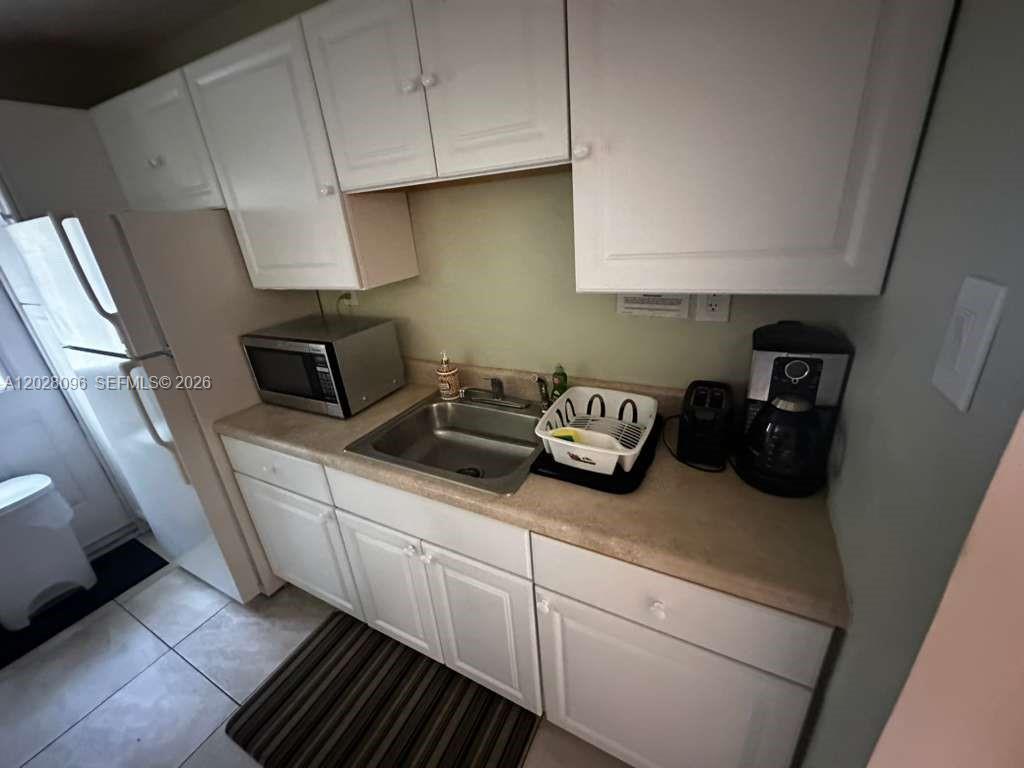 LAUDERDALE BEACH - Residential