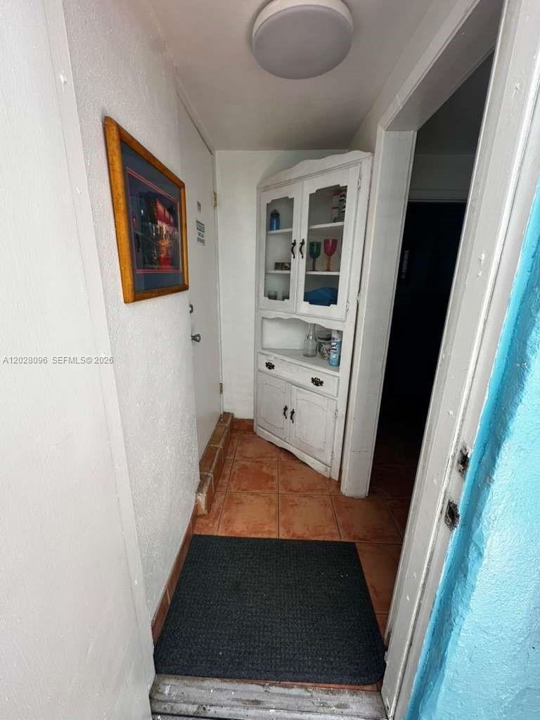 LAUDERDALE BEACH - Residential