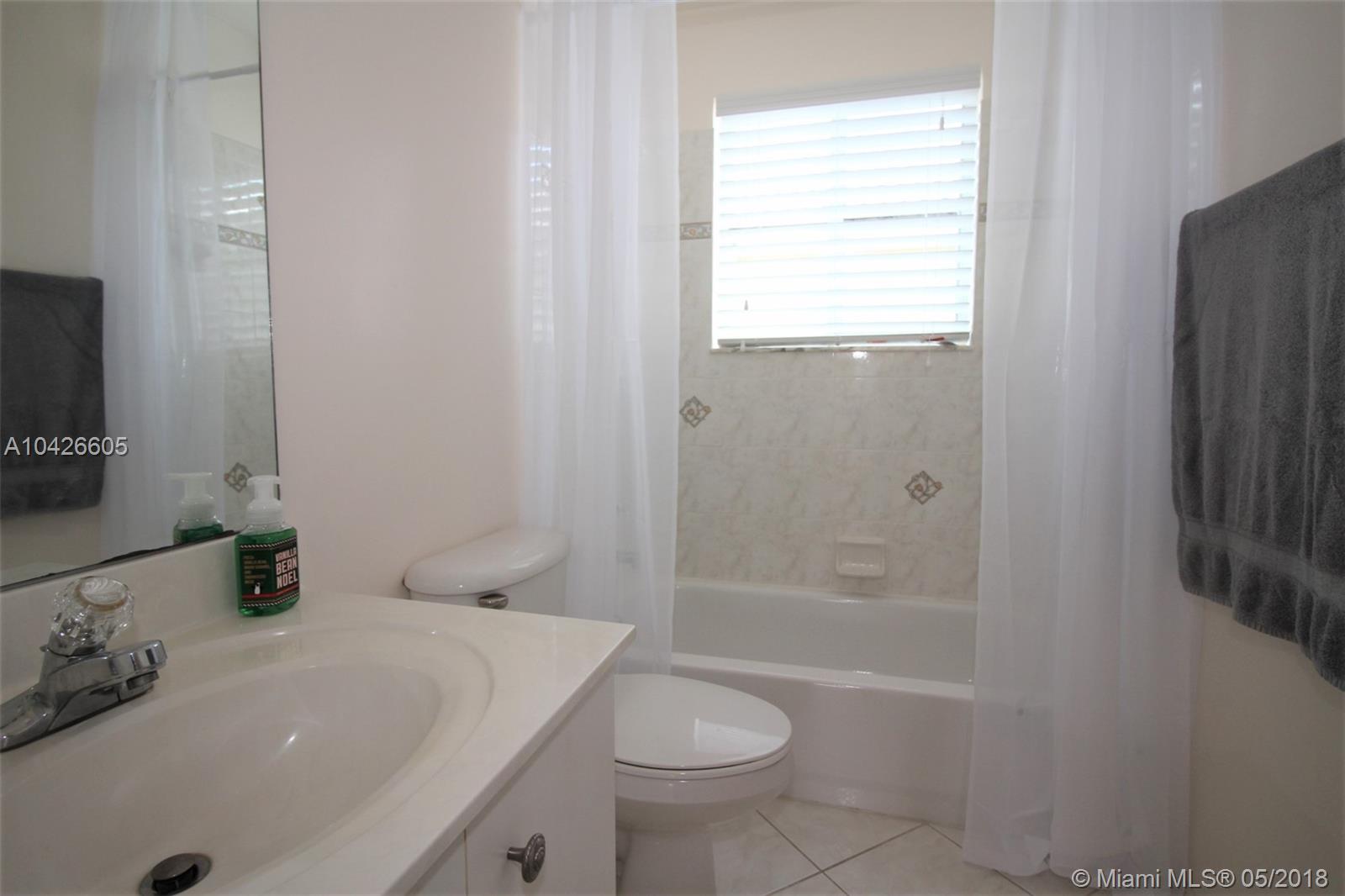 FOX RIDGE - Residential