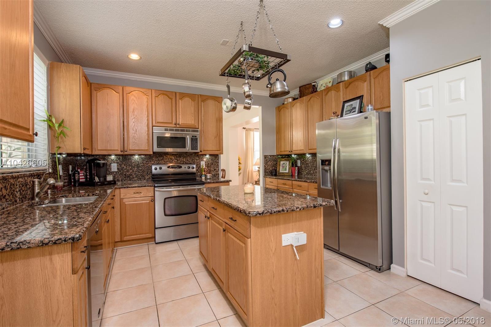 FOX RIDGE - Residential