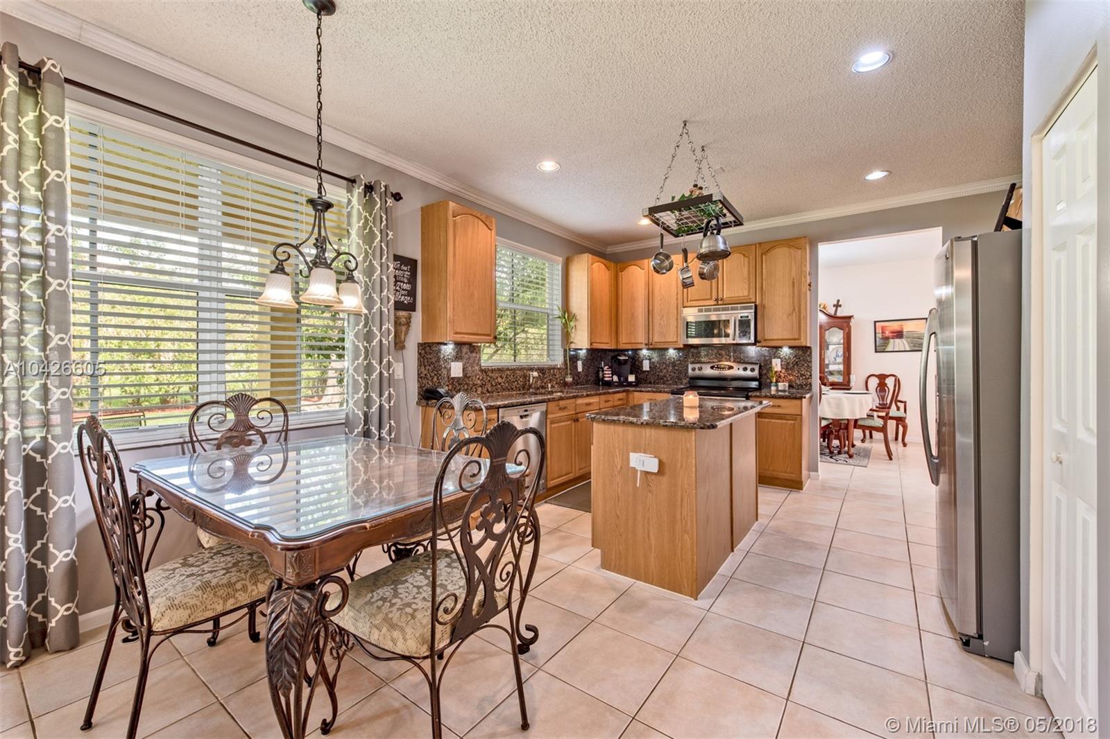 FOX RIDGE - Residential