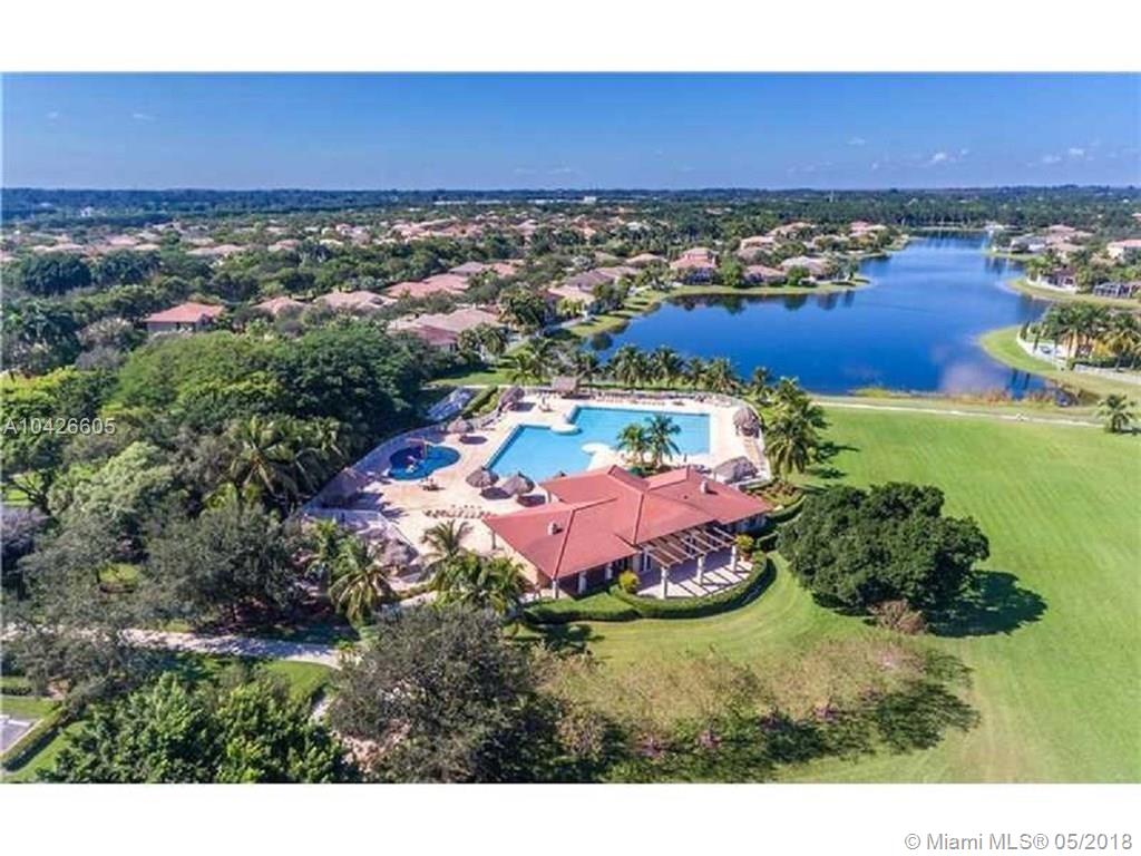 FOX RIDGE - Residential