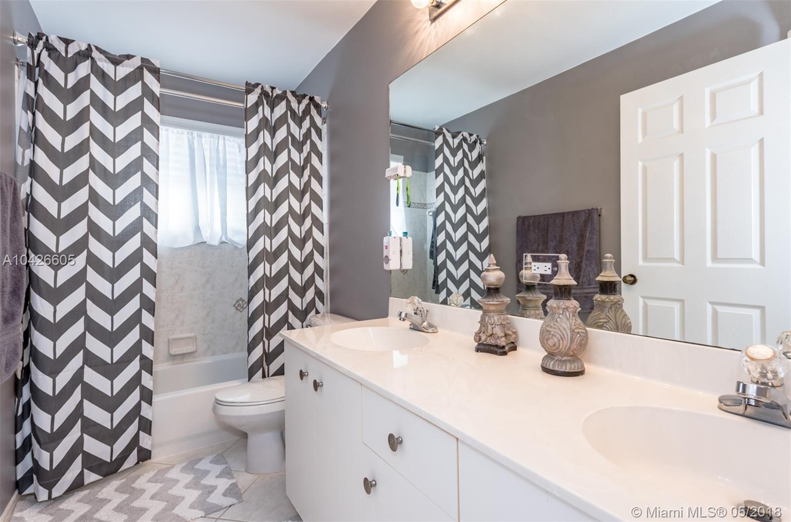 FOX RIDGE - Residential