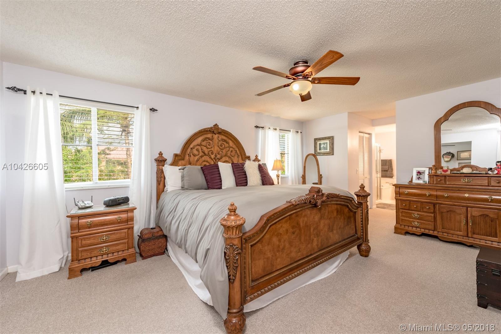 FOX RIDGE - Residential