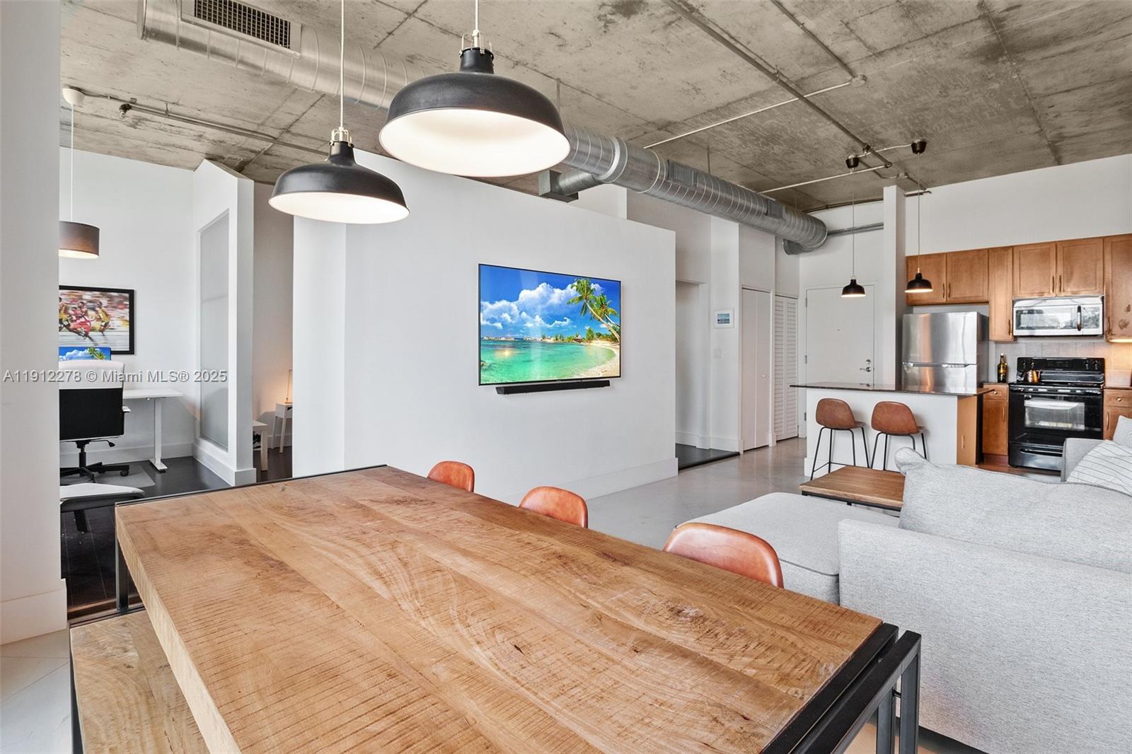 CITE CONDO - Residential Lease