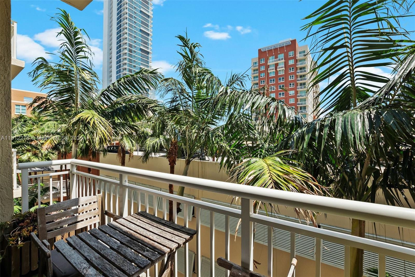 CITE CONDO - Residential Lease