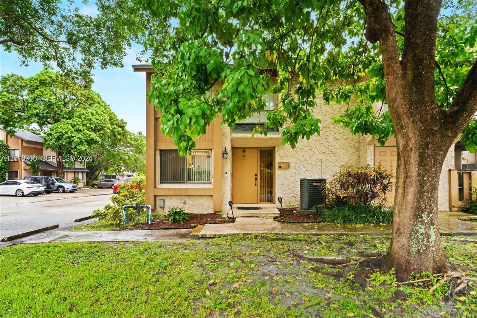 WIMBLEDON AT JACARANDA CO - Residential Lease