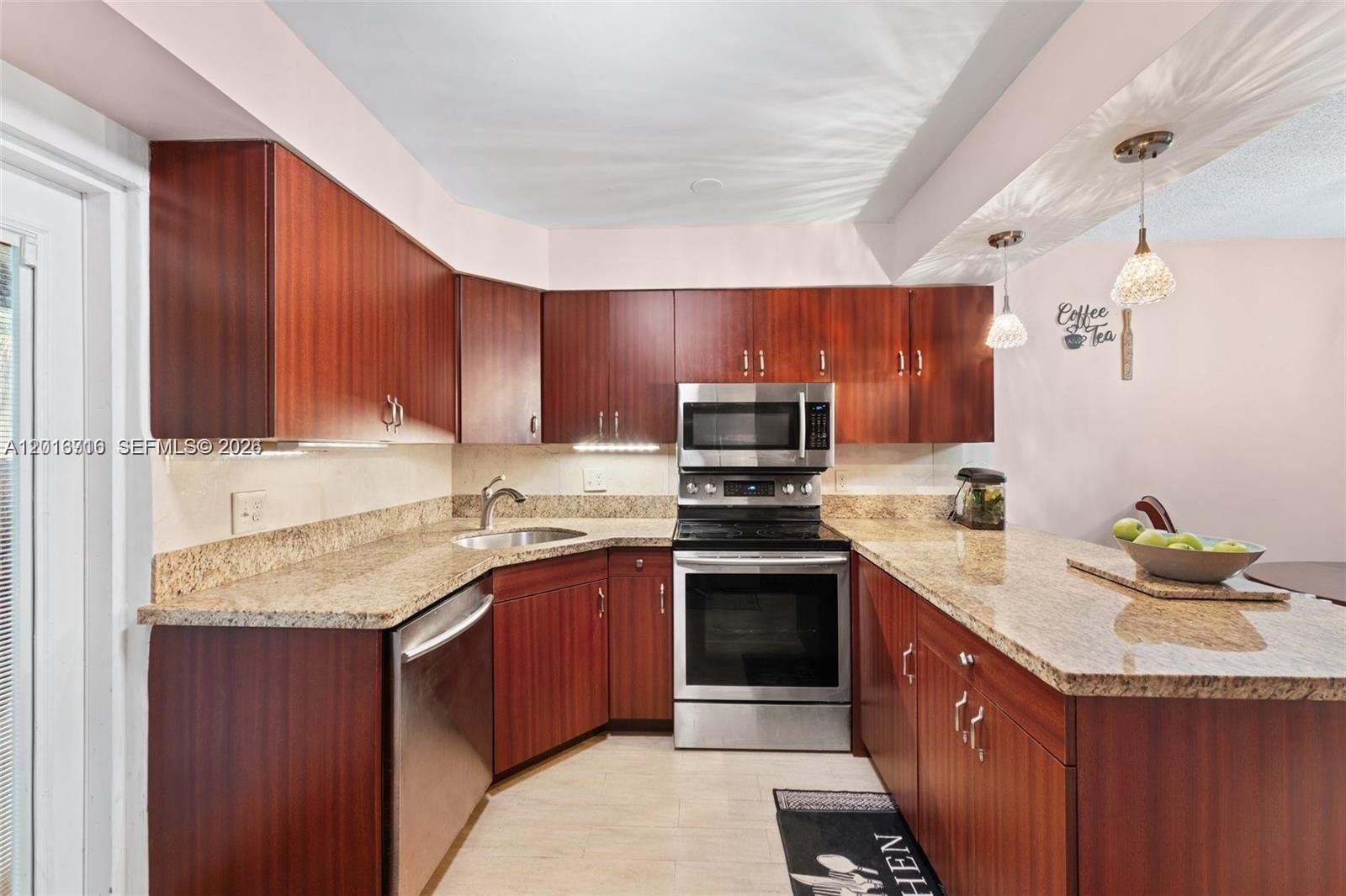 WIMBLEDON AT JACARANDA CO - Residential Lease