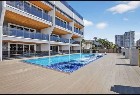 3822 NE 171st St 3822 North Miami Beach FL 33160