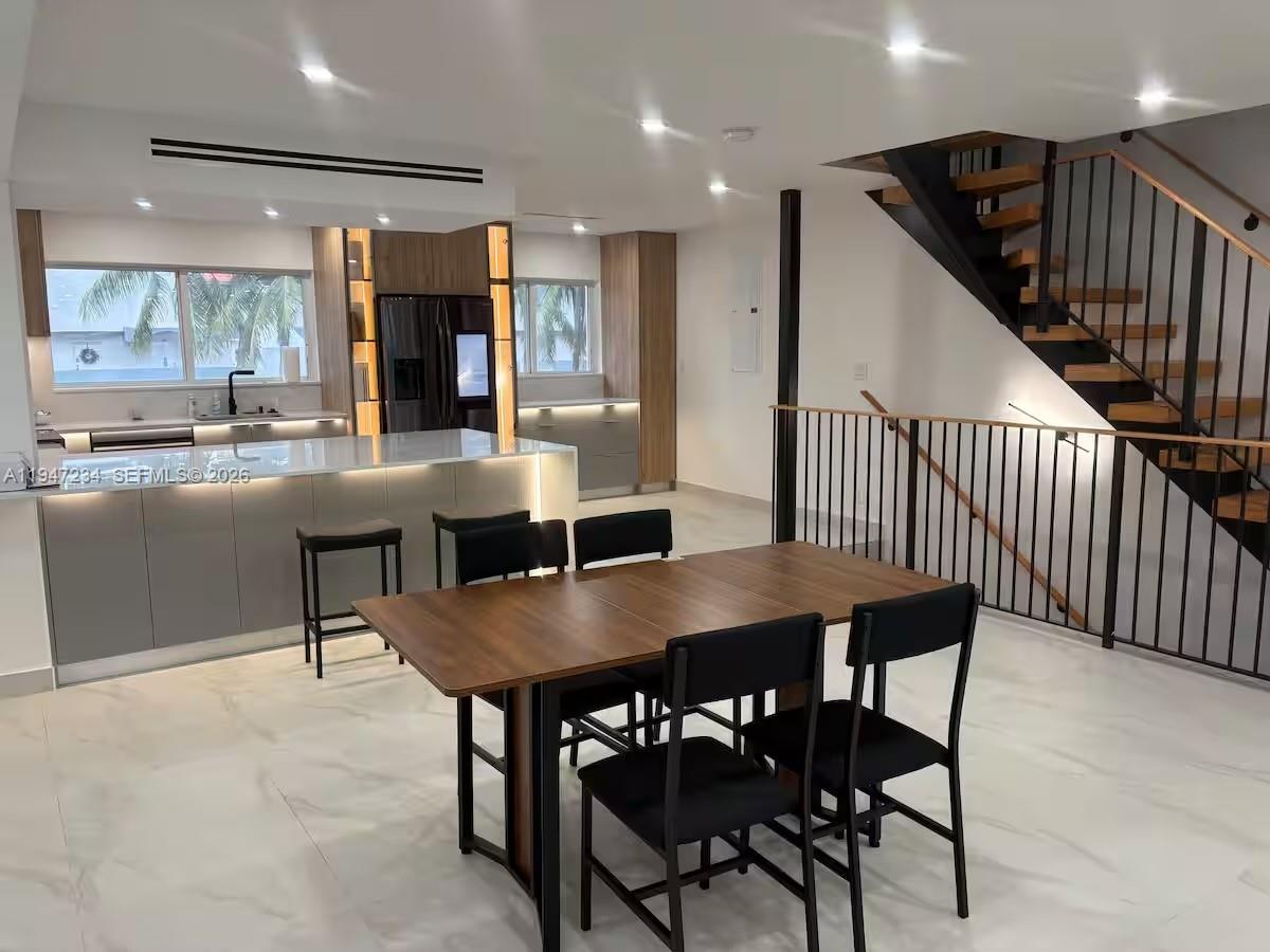 3822 NE 171st St 3822