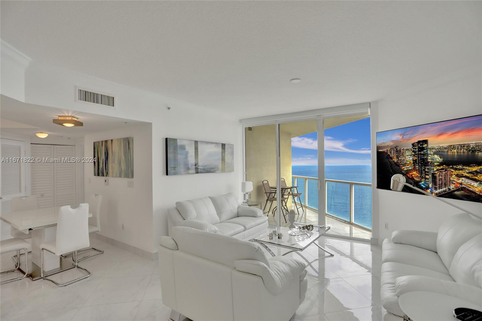 LA PERLA CONDO - Residential Lease