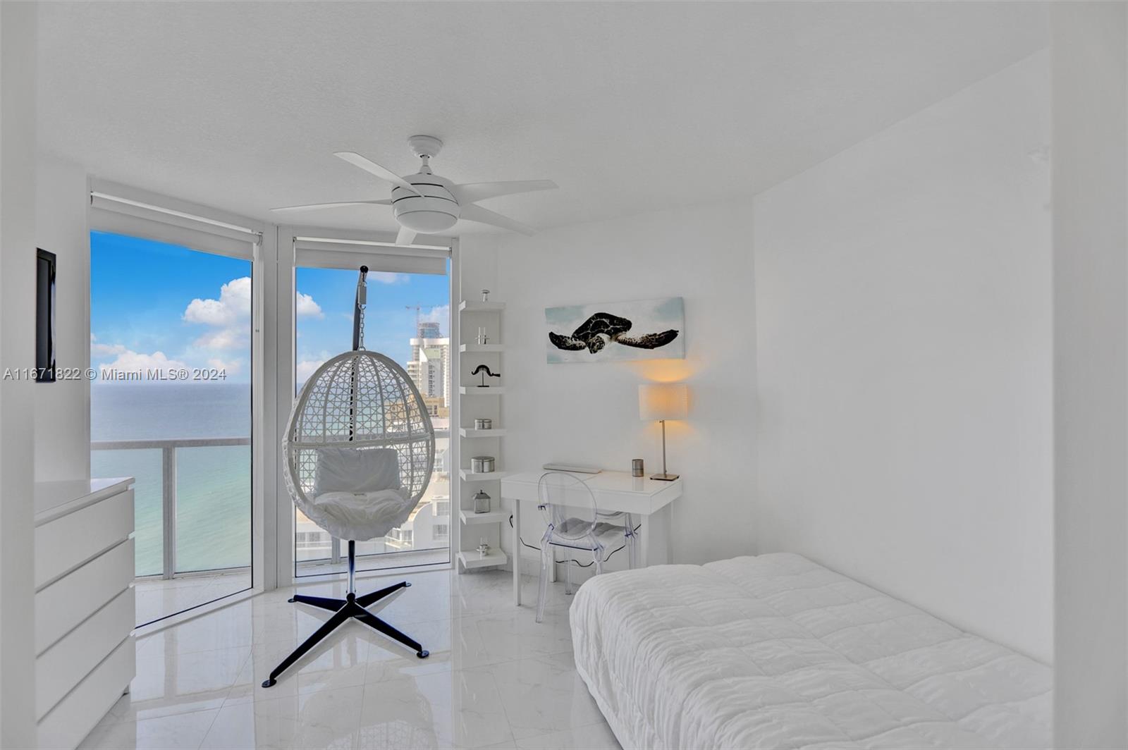 LA PERLA CONDO - Residential Lease