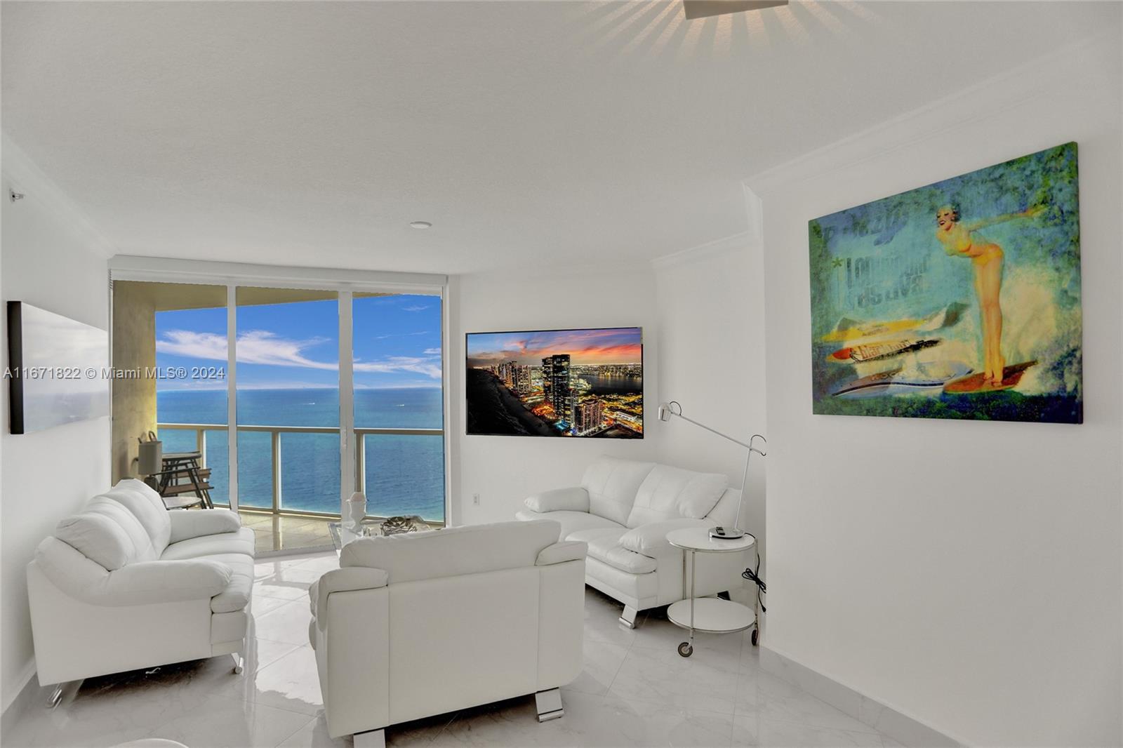 LA PERLA CONDO - Residential Lease