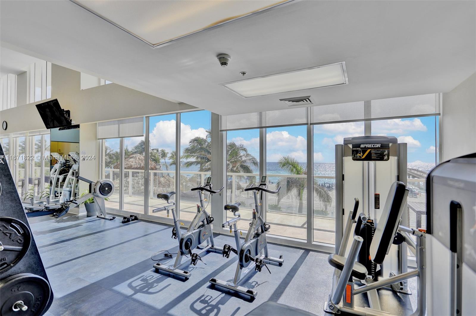 LA PERLA CONDO - Residential Lease