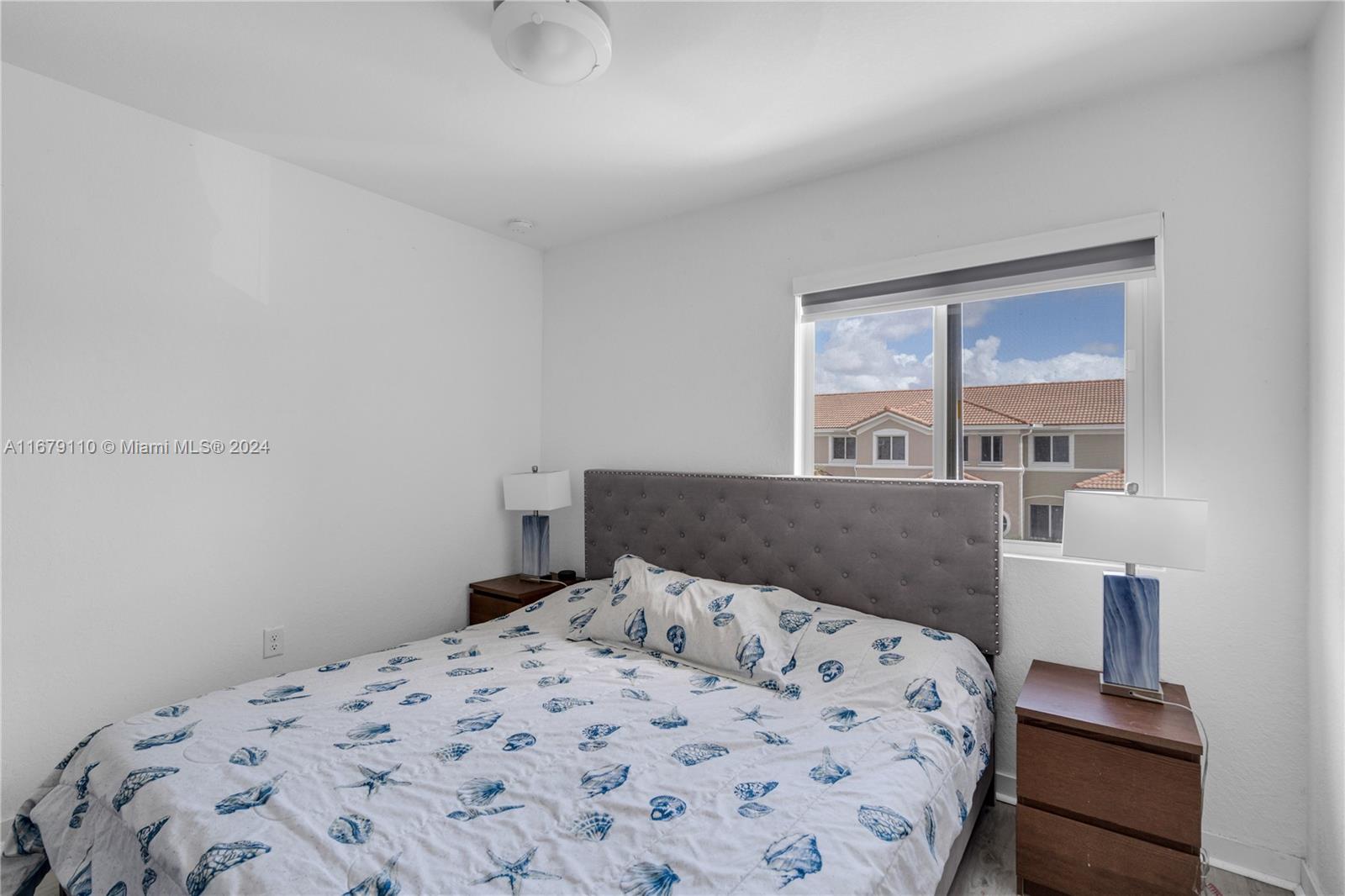 TOWNS AT SEASCAPE - Residential