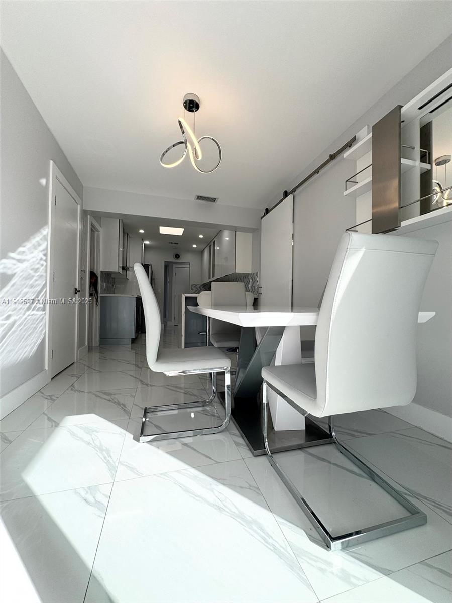 WESTHAVEN HGTS 4TH ADDN - Residential Lease