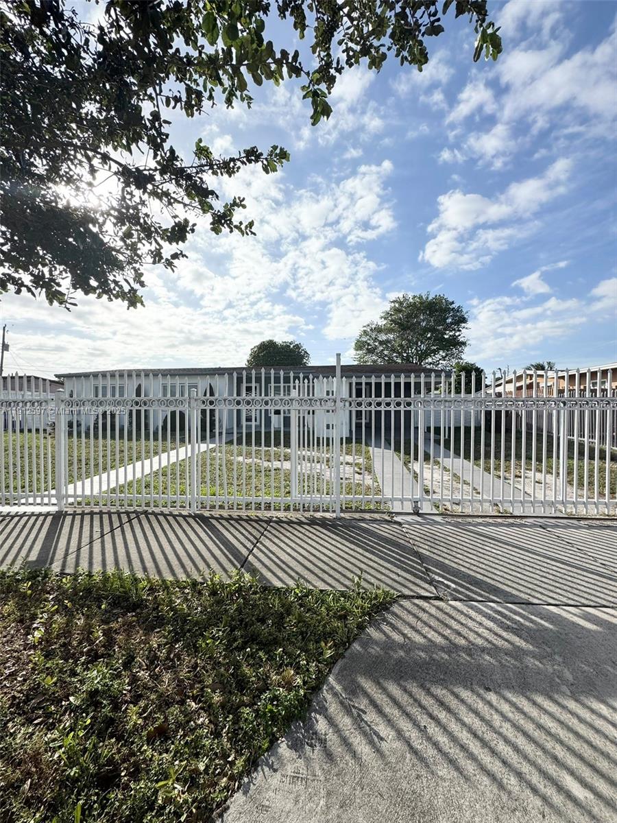 WESTHAVEN HGTS 4TH ADDN - Residential Lease