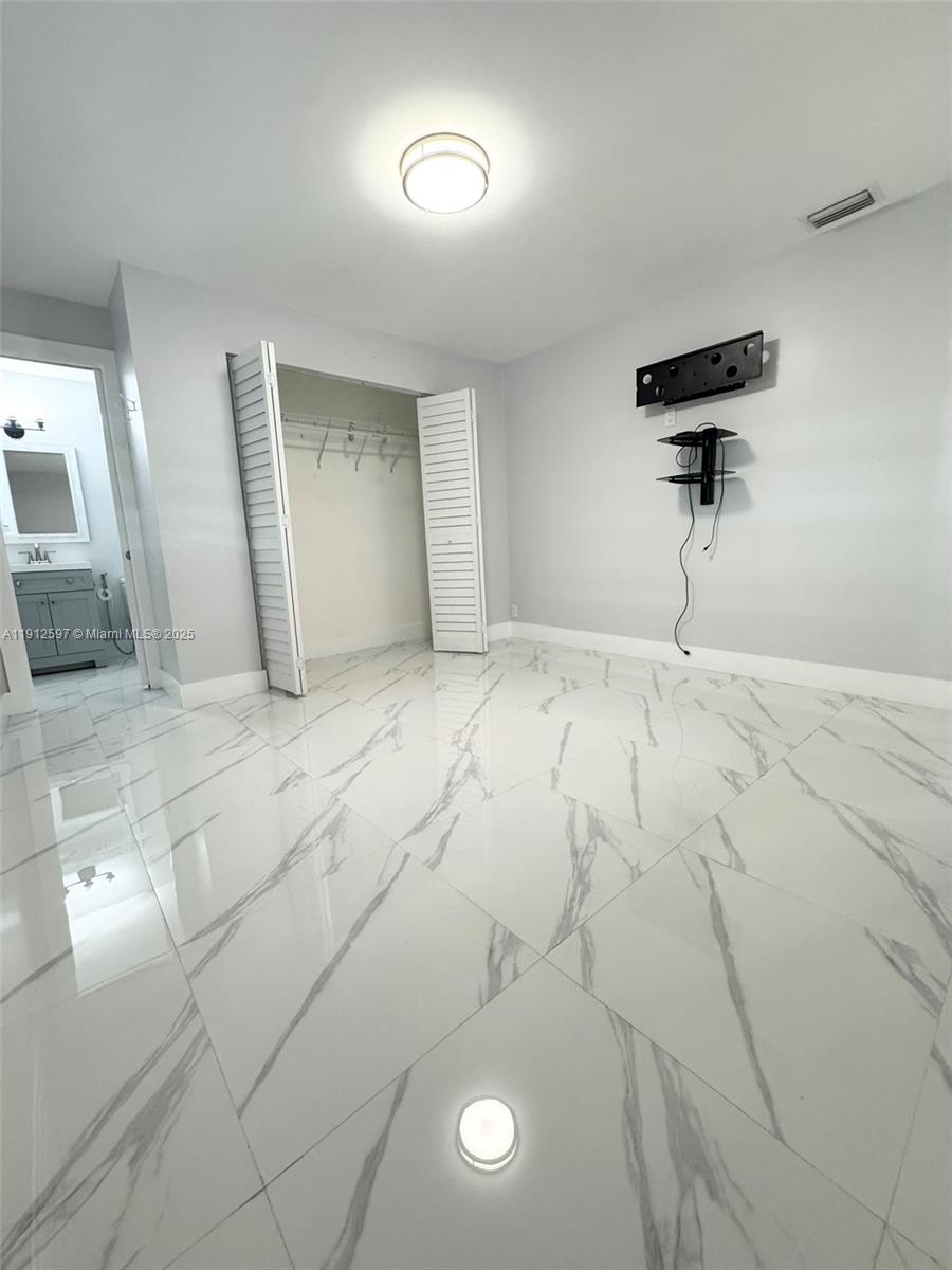 WESTHAVEN HGTS 4TH ADDN - Residential Lease