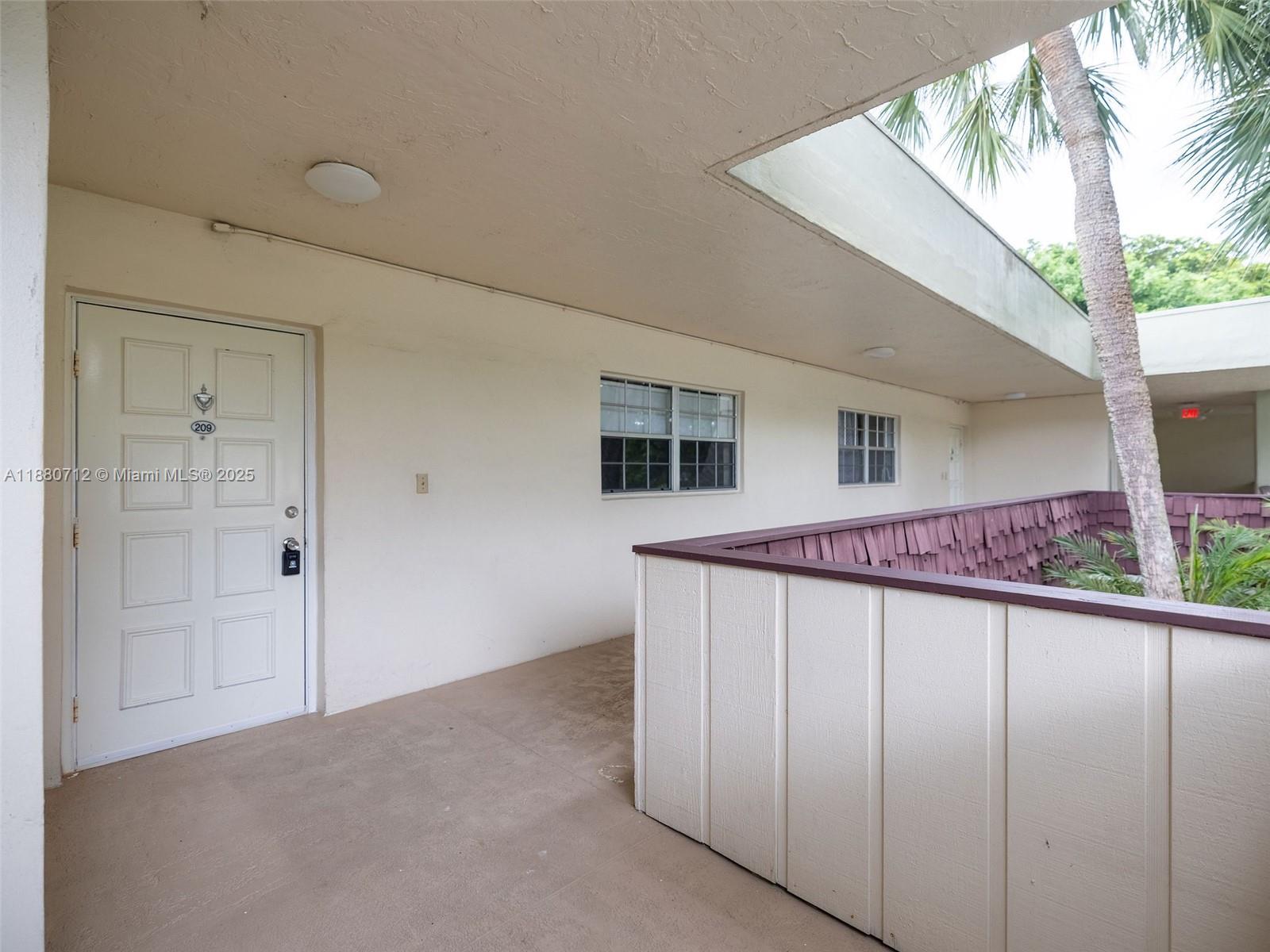NO 6 PALM-AIRE COUNTRY CL - Residential