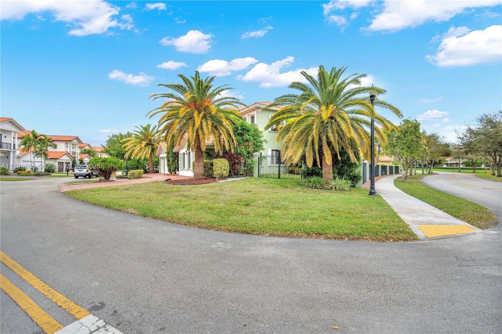 19365 SW 78th Pl