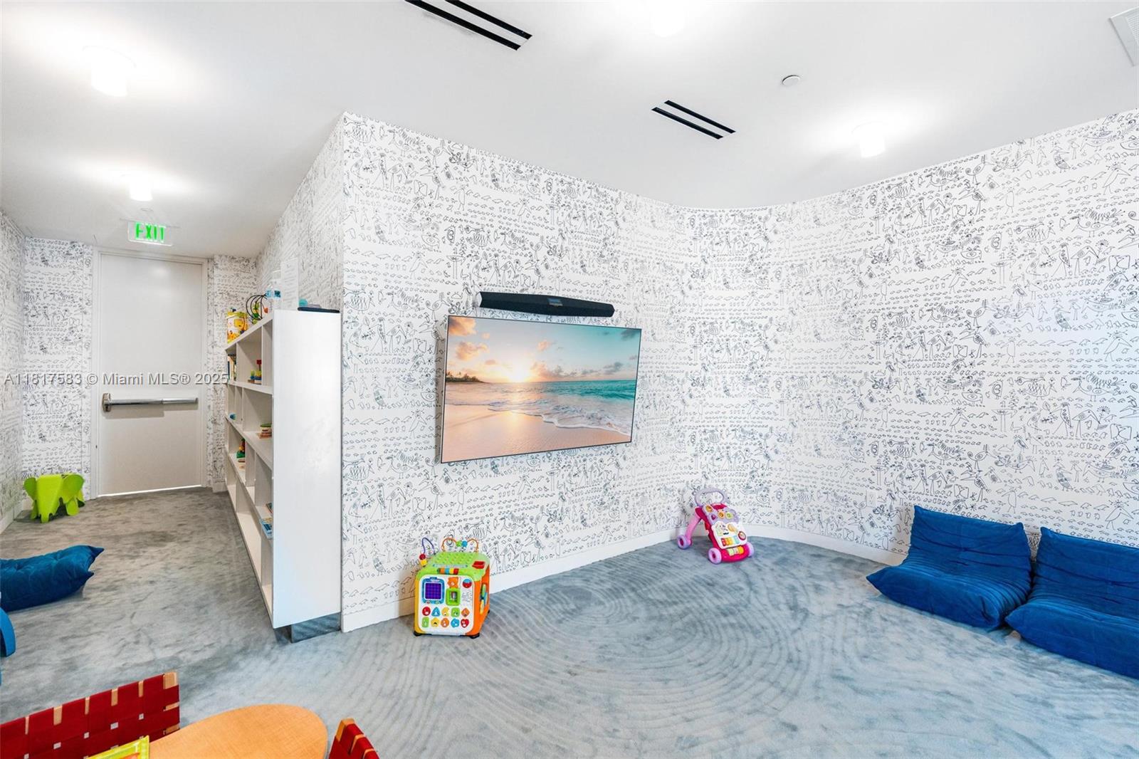 JADE SIGNATURE CONDO - Residential