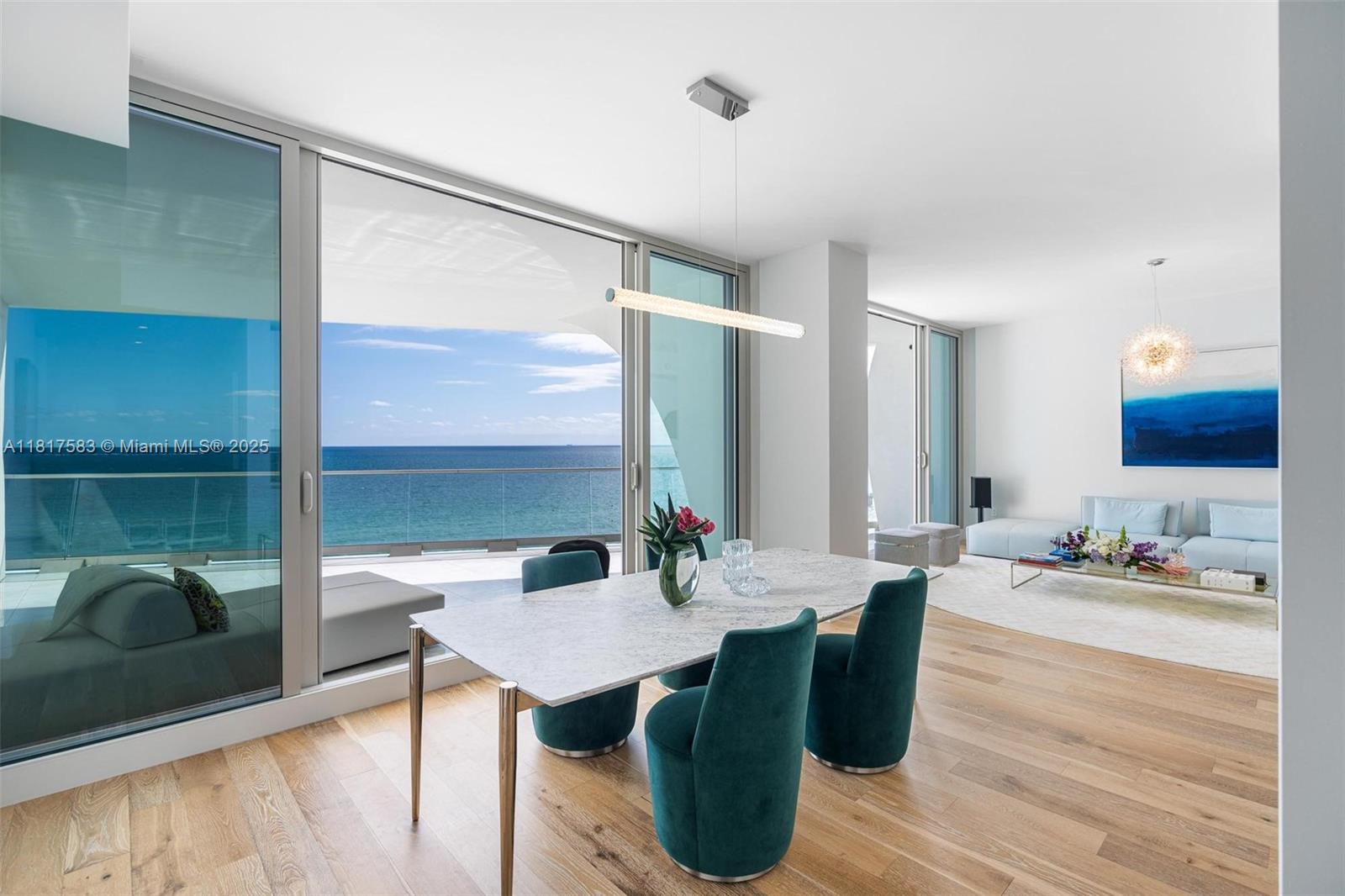 JADE SIGNATURE CONDO - Residential