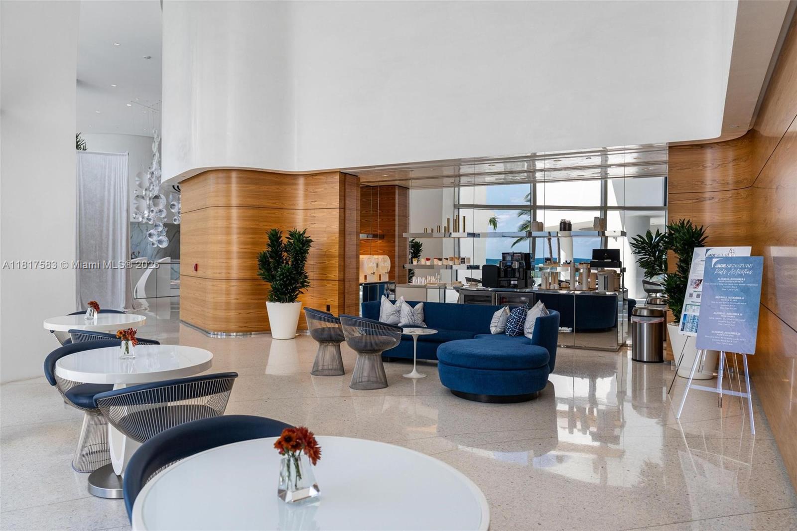 JADE SIGNATURE CONDO - Residential