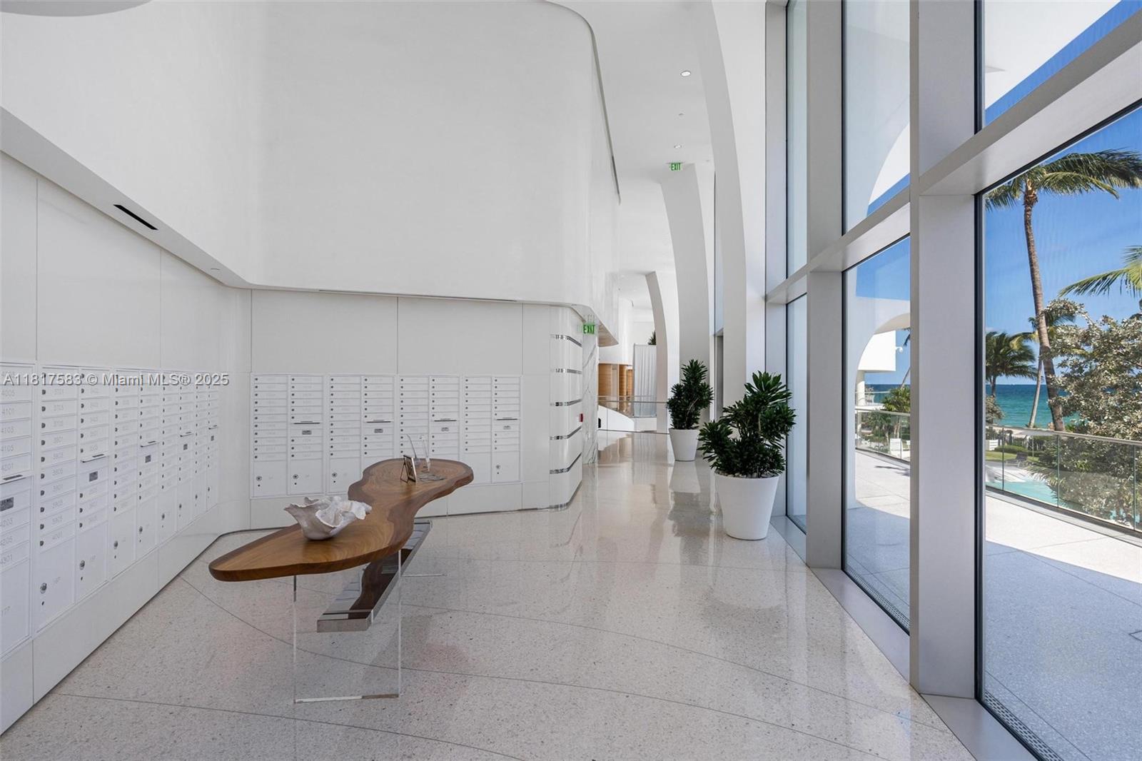 JADE SIGNATURE CONDO - Residential