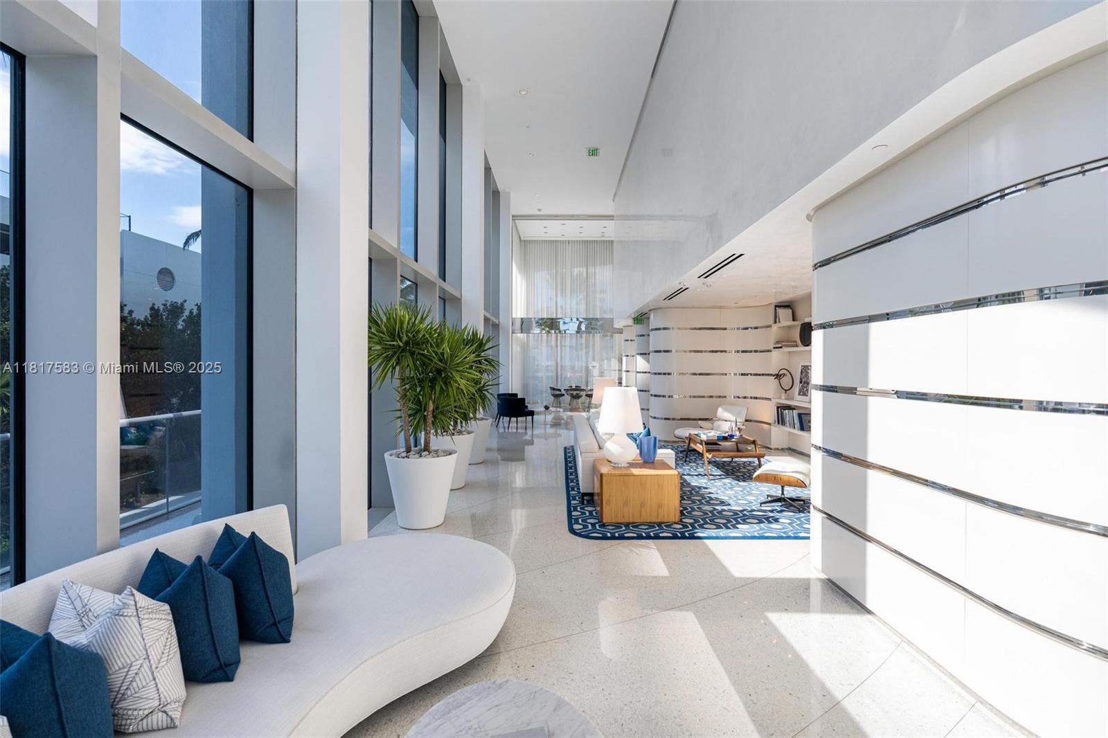 JADE SIGNATURE CONDO - Residential