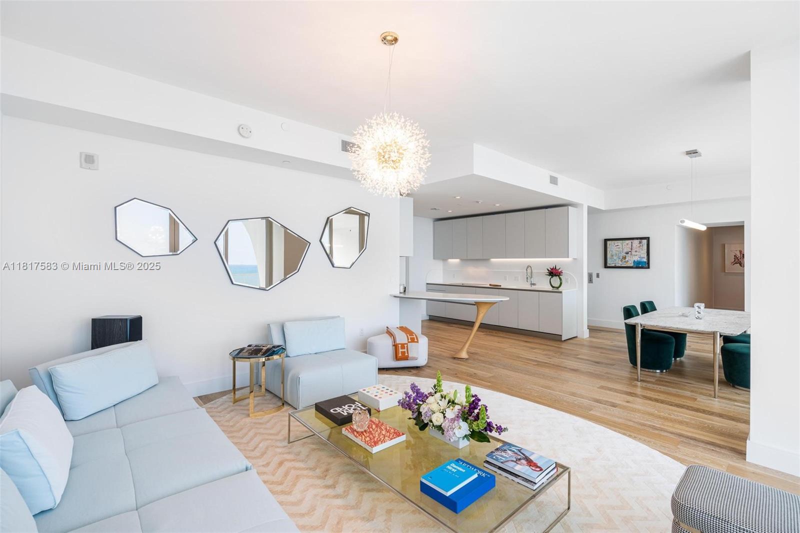 JADE SIGNATURE CONDO - Residential