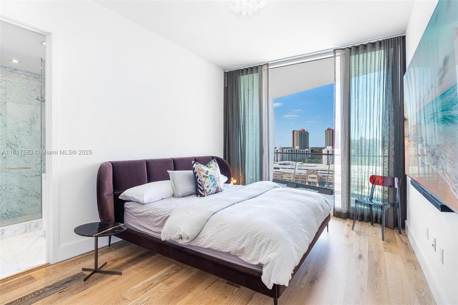 JADE SIGNATURE CONDO - Residential