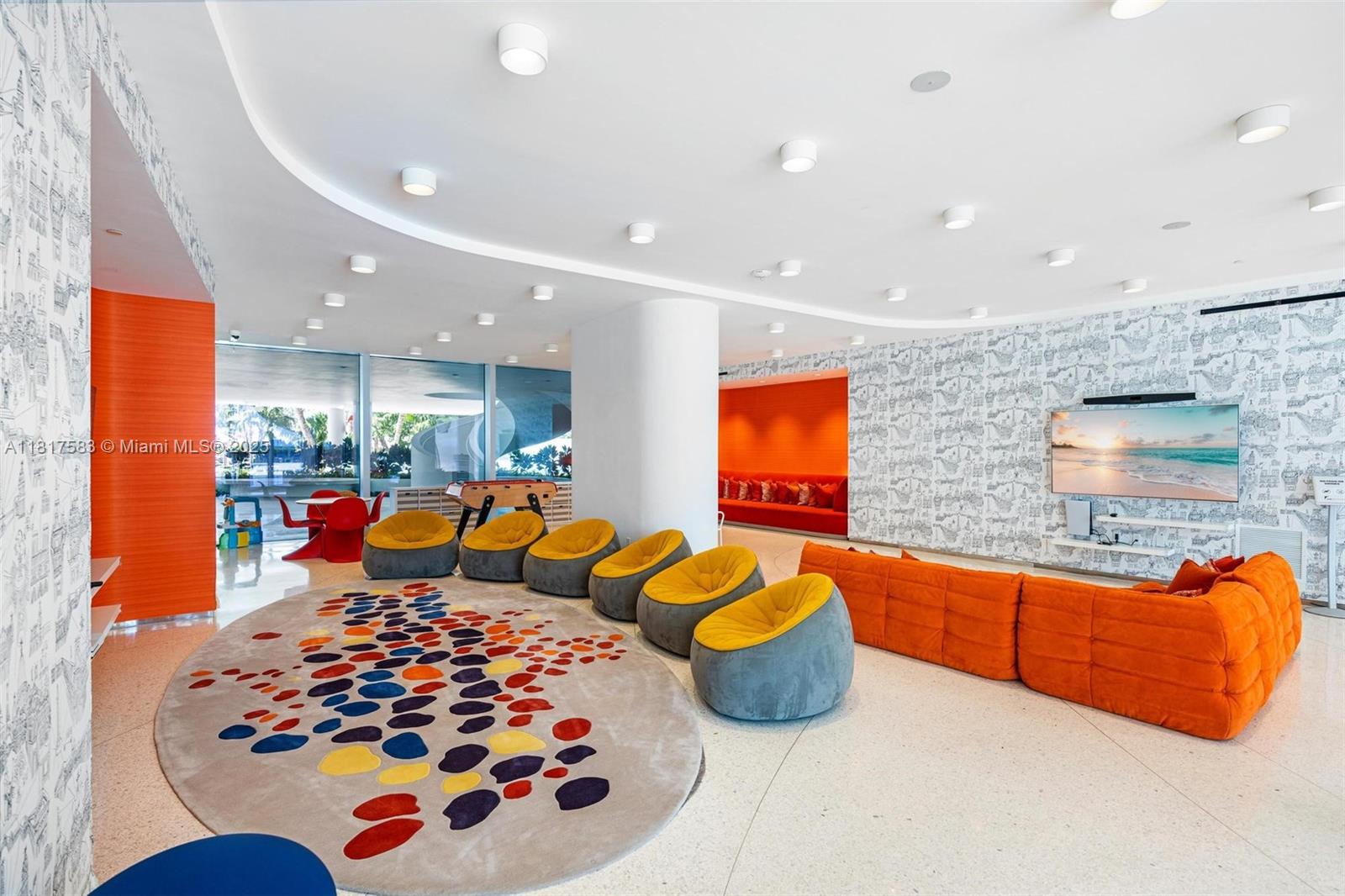 JADE SIGNATURE CONDO - Residential
