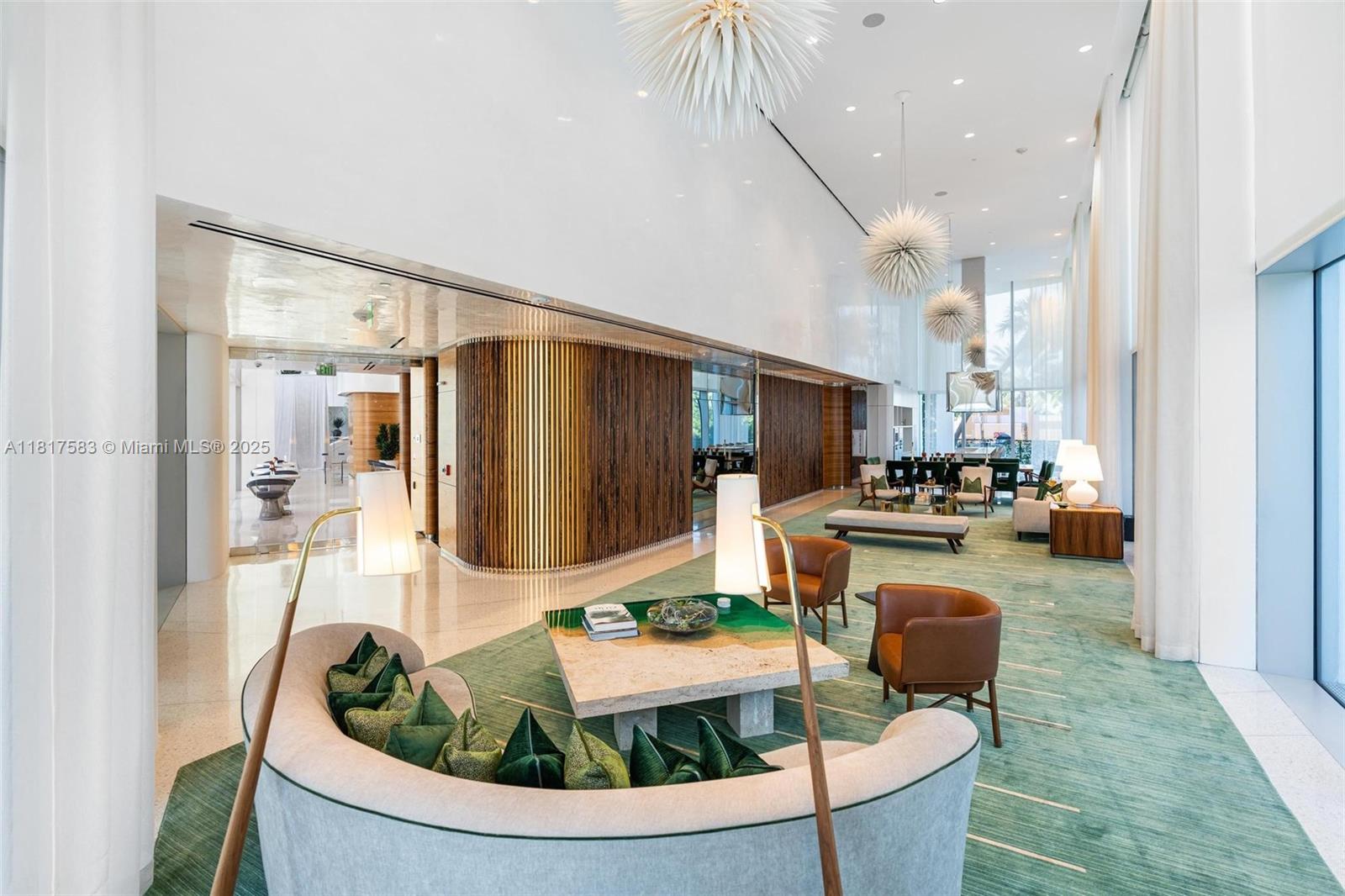 JADE SIGNATURE CONDO - Residential