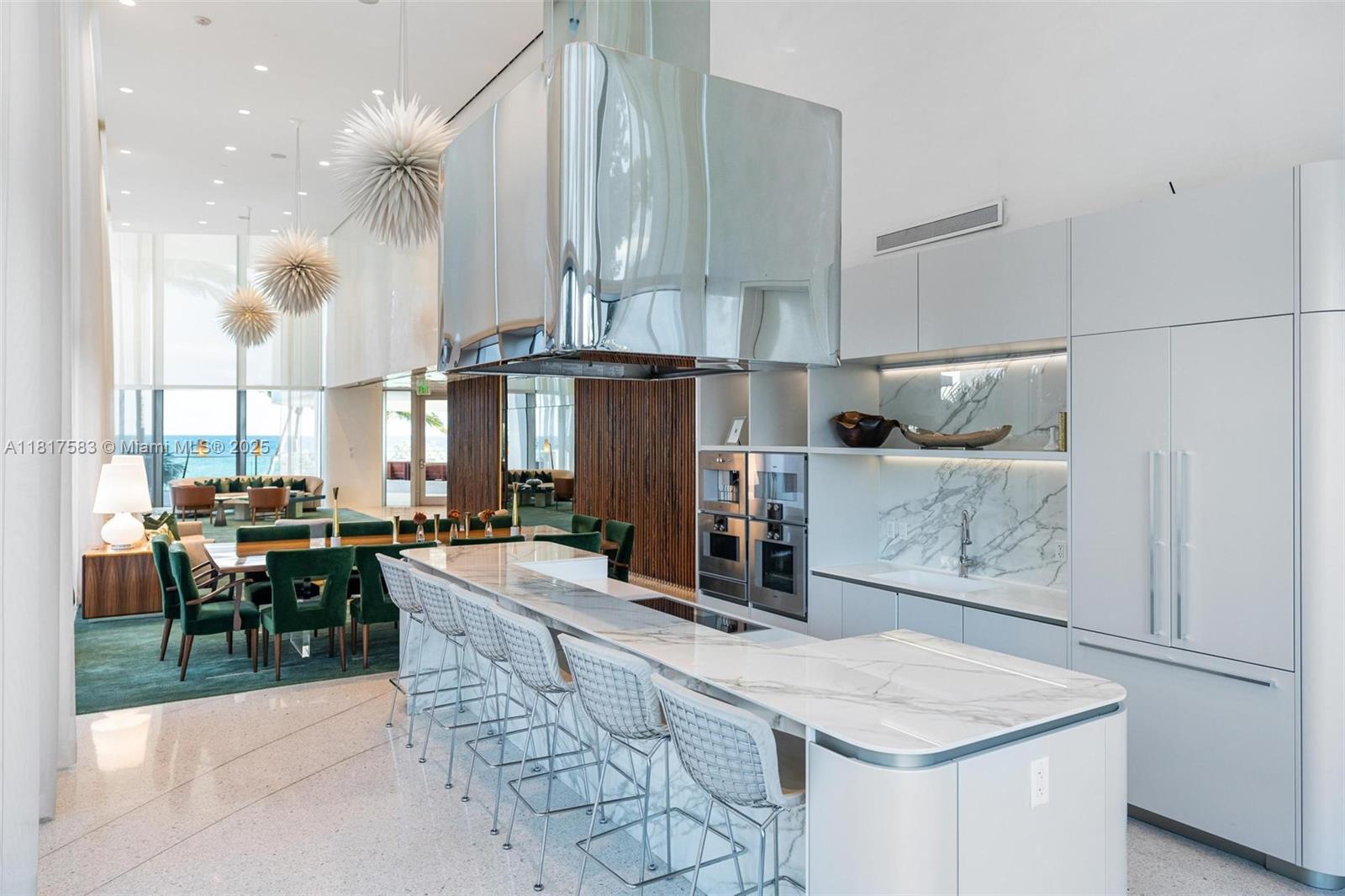 JADE SIGNATURE CONDO - Residential