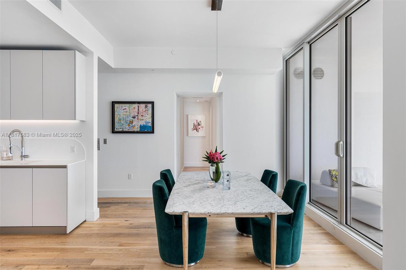 JADE SIGNATURE CONDO - Residential