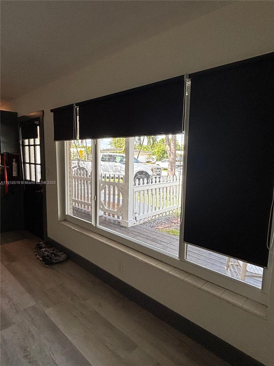 CORAL HEIGHTS SEC ONE - Residential Lease