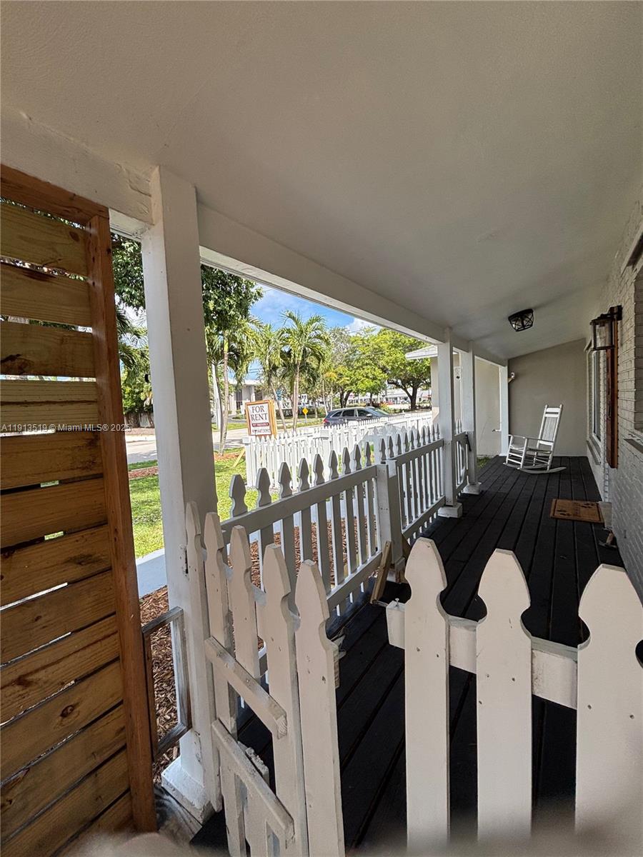 CORAL HEIGHTS SEC ONE - Residential Lease