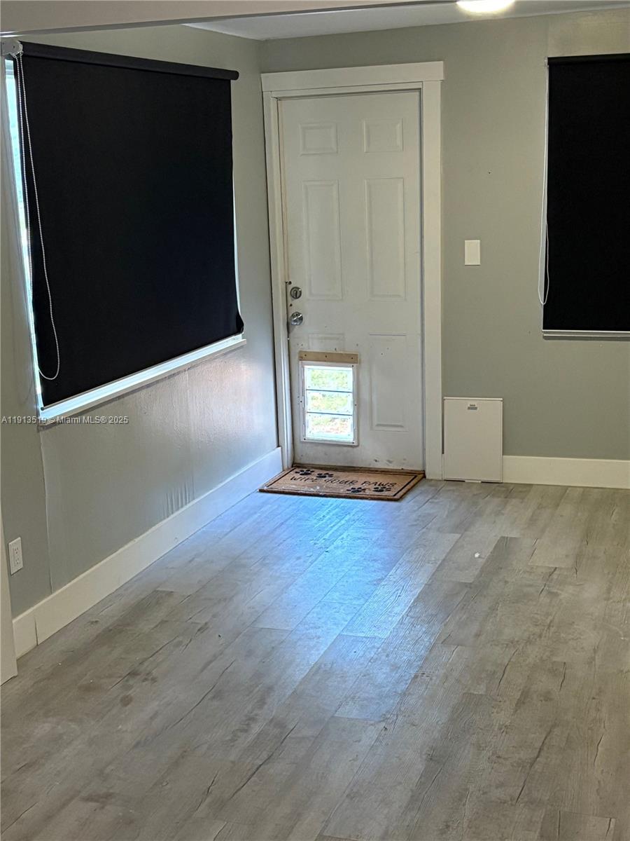 CORAL HEIGHTS SEC ONE - Residential Lease