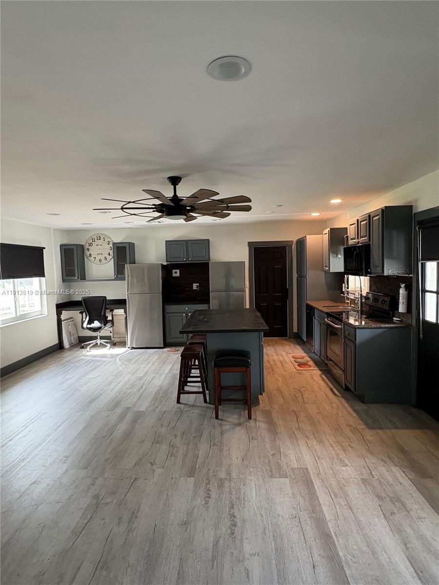 CORAL HEIGHTS SEC ONE - Residential Lease