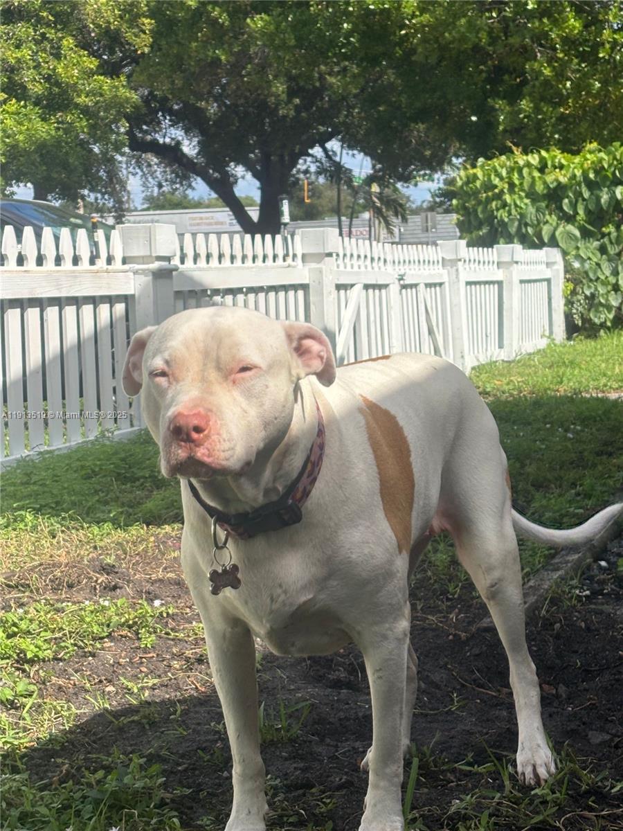 CORAL HEIGHTS SEC ONE - Residential Lease