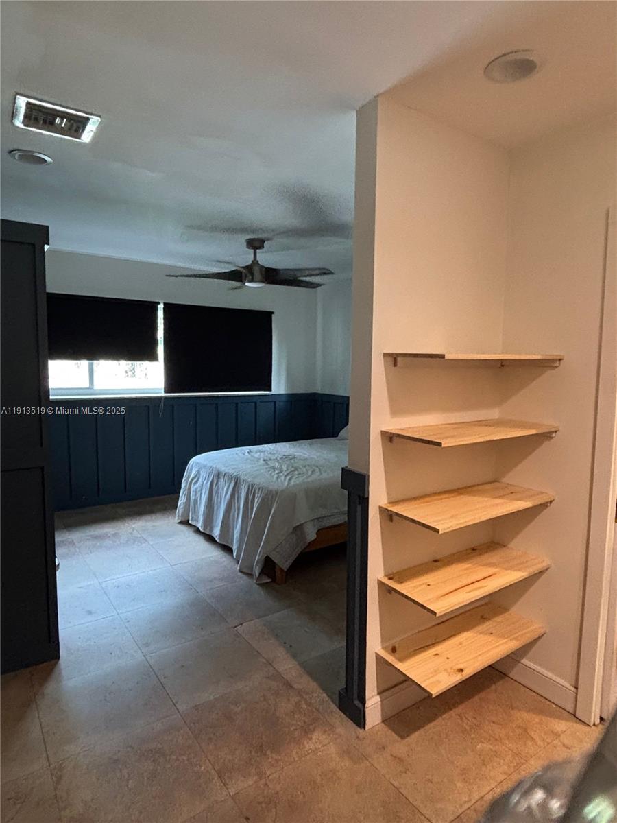 CORAL HEIGHTS SEC ONE - Residential Lease