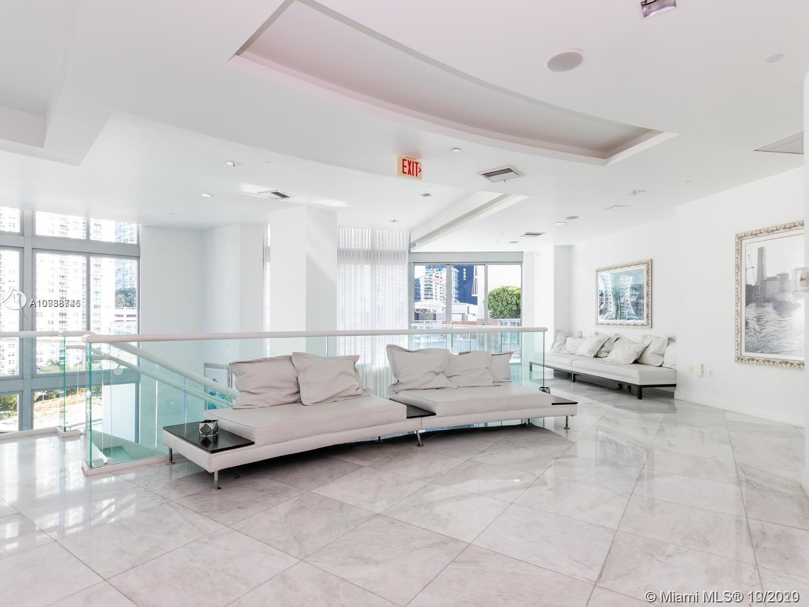 WIND CONDO - Residential