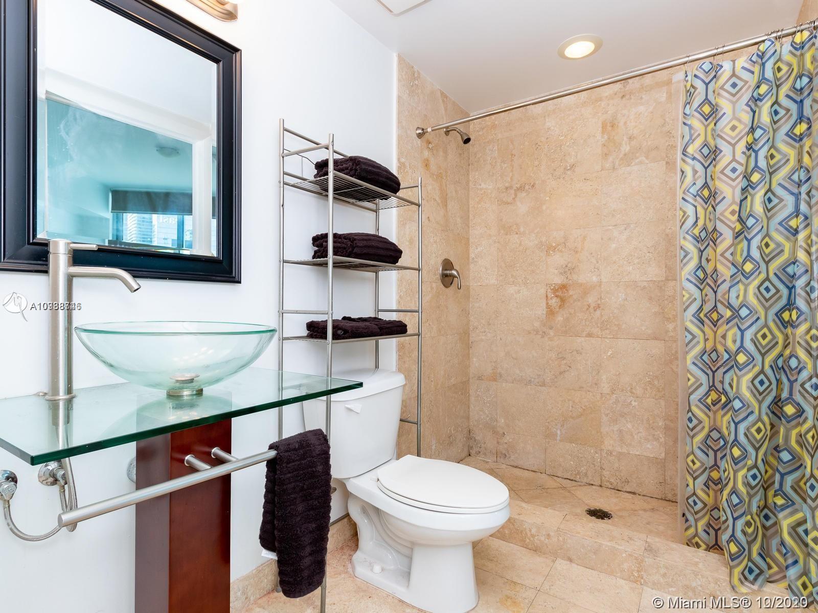 WIND CONDO - Residential
