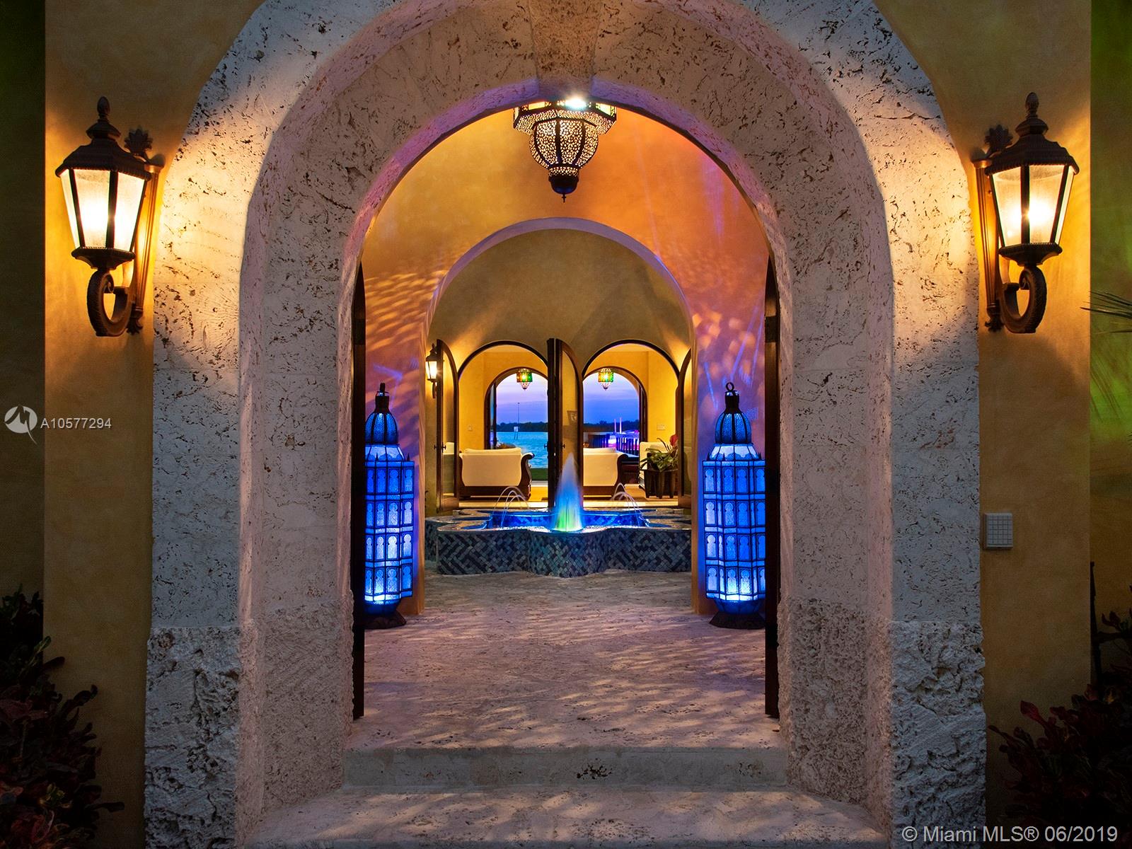 SUNSET ISLANDS I - Residential