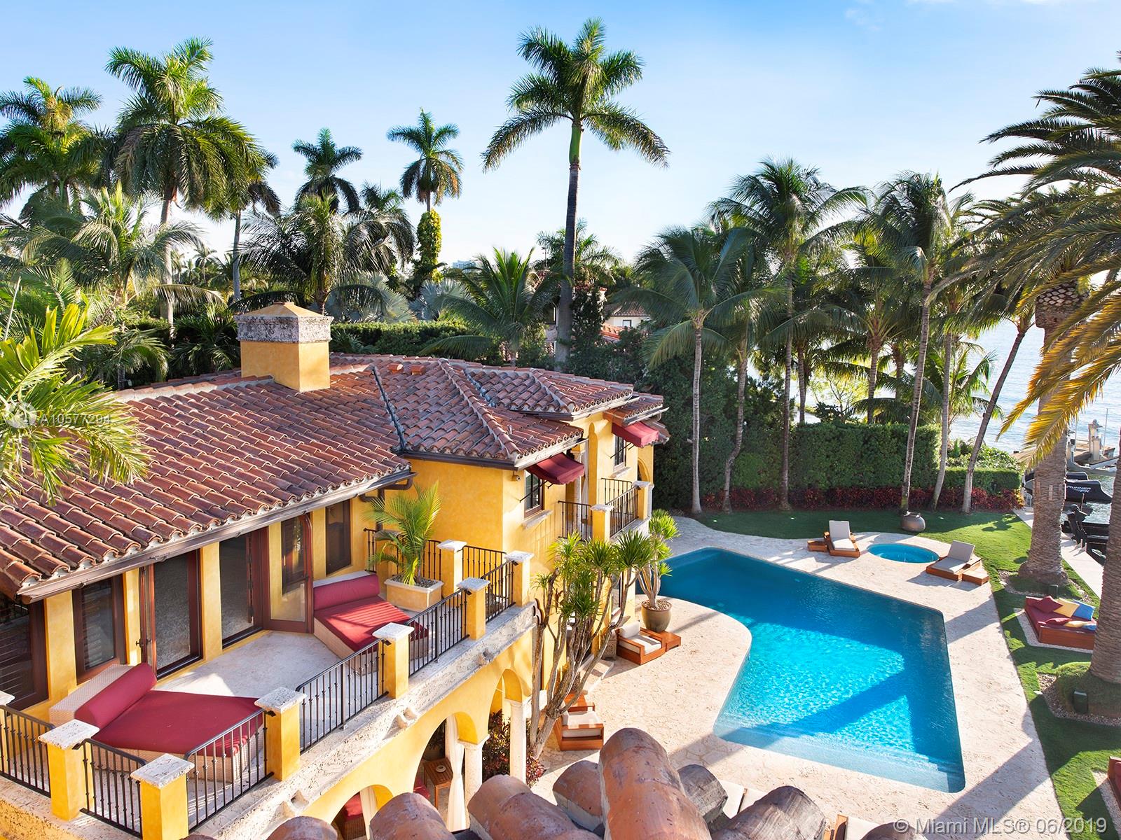 SUNSET ISLANDS I - Residential