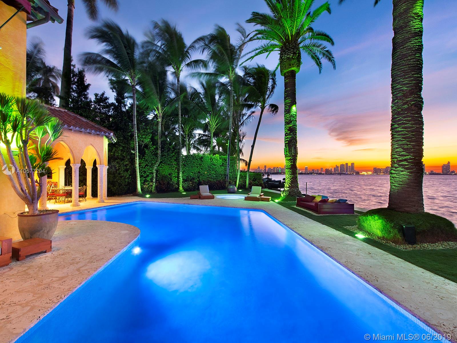 SUNSET ISLANDS I - Residential