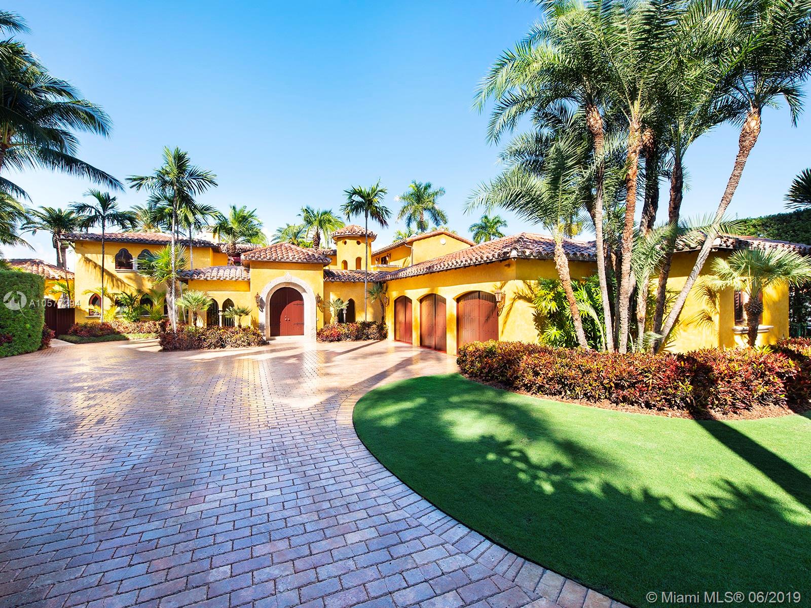 SUNSET ISLANDS I - Residential