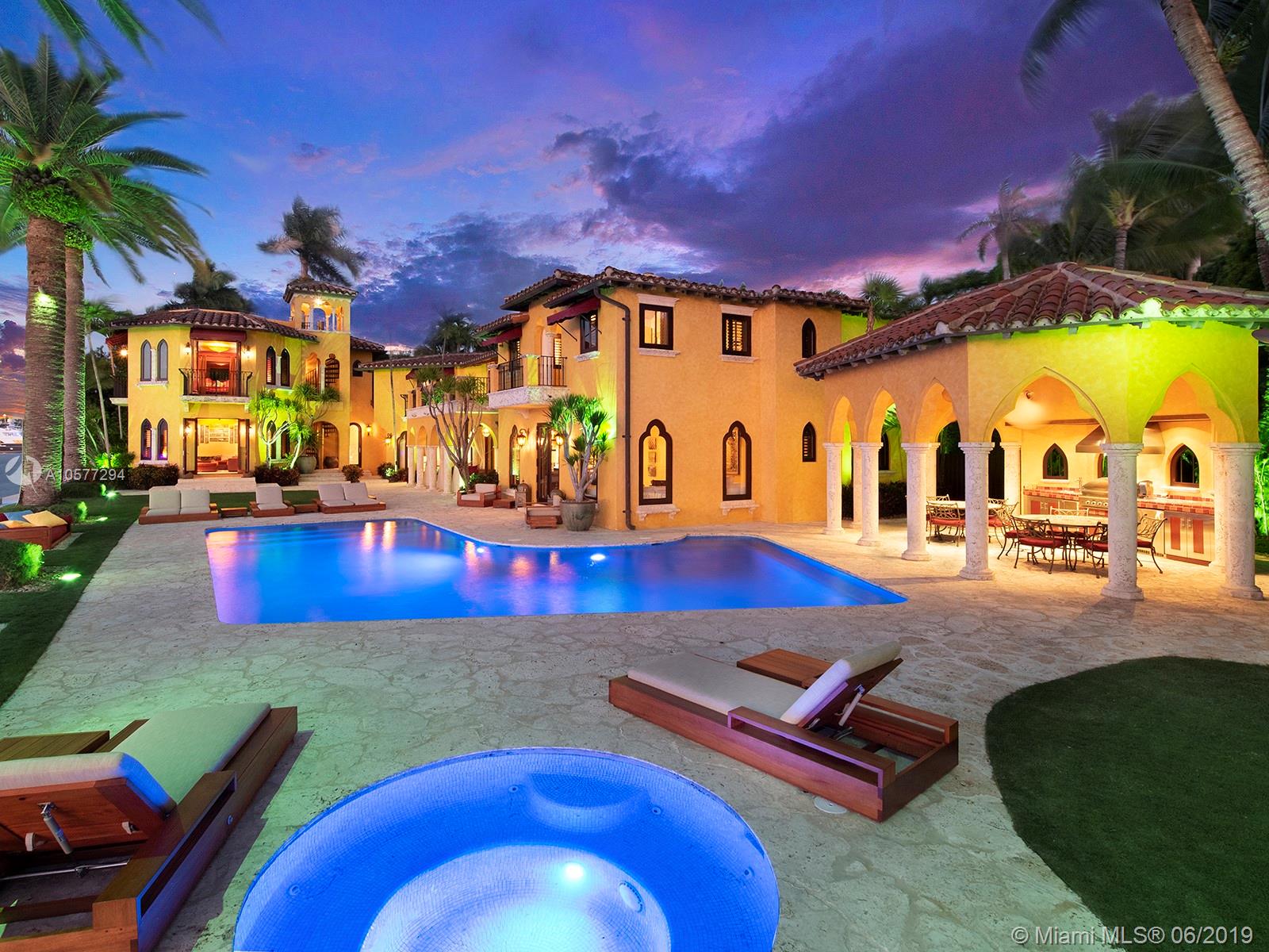 SUNSET ISLANDS I - Residential