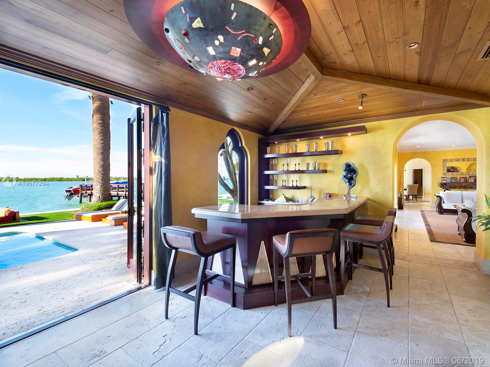 SUNSET ISLANDS I - Residential